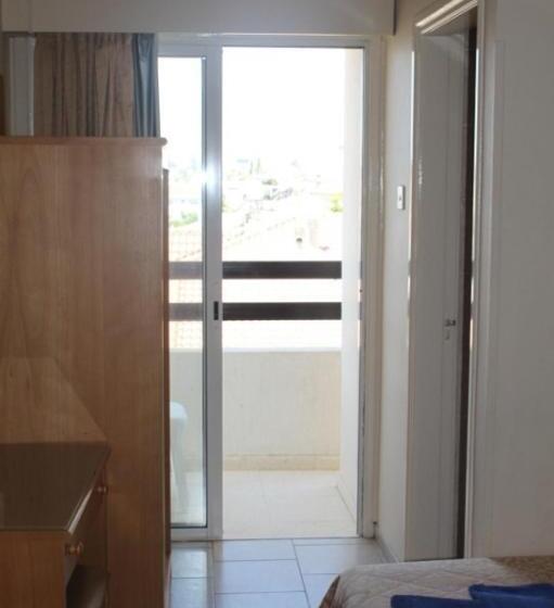 Номер Стандарт, Denis