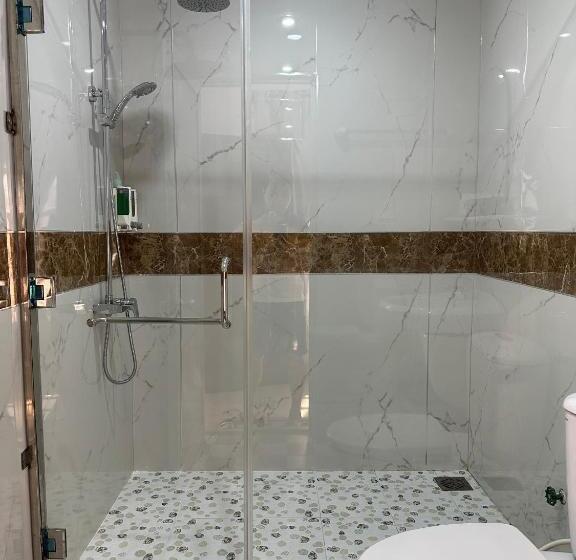 اتاق استاندارد چهار تخته, Du Hung 2