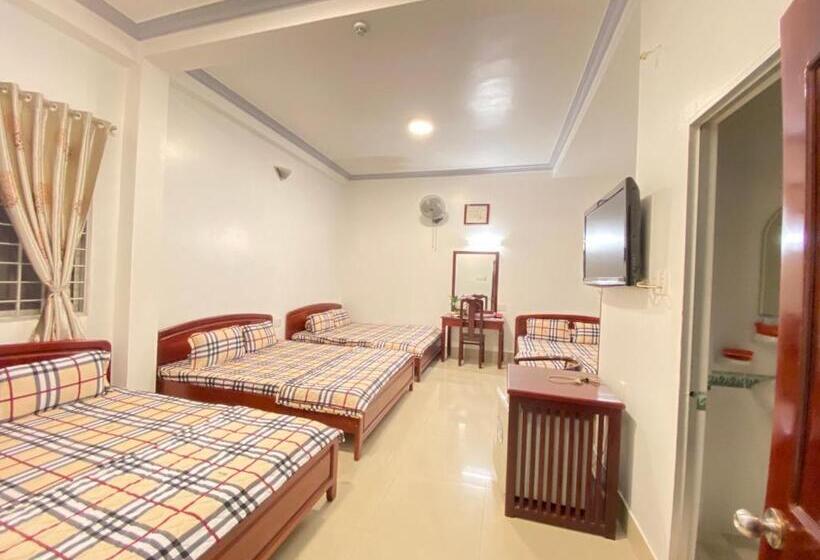 اتاق خانوادگی, Du Hung 2