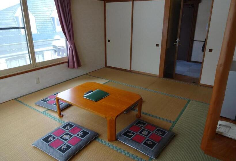 חדר סטנדרט חדר אמבטיה משותף, Highland Lodge Takegen