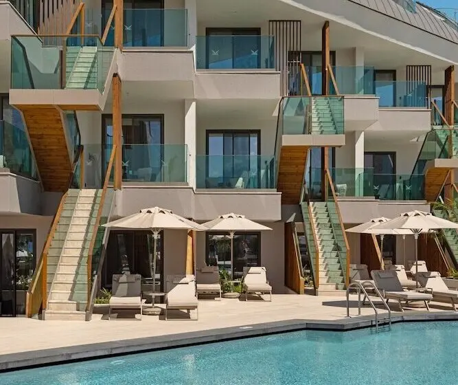 スーペリアールーム, Liberty Signa