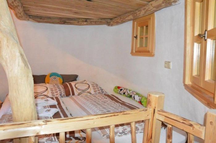 جناح عائلي, Podlesí