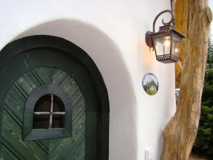 جناح عائلي, Podlesí