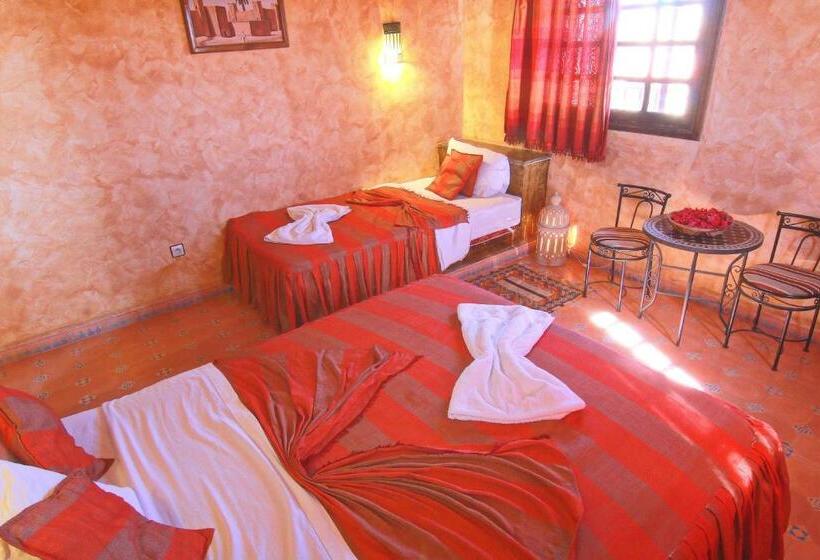 اتاق استاندارد سه نفره, Riad Nezha