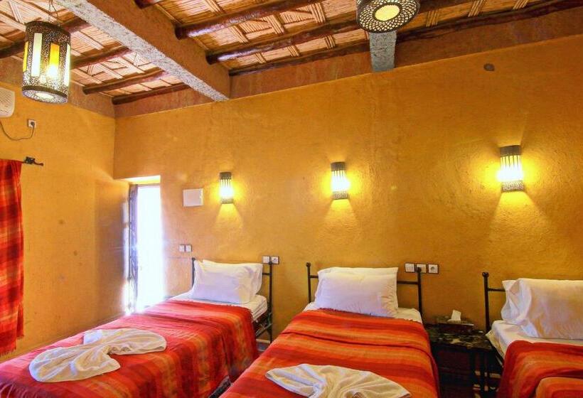 اتاق استاندارد سه نفره, Riad Nezha