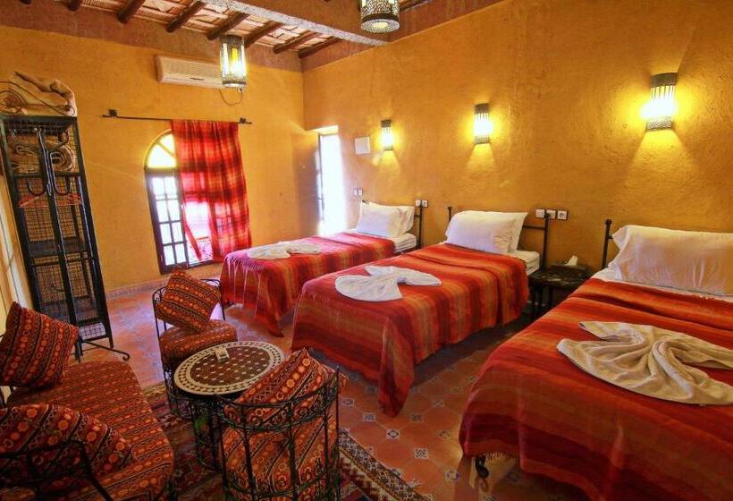 اتاق استاندارد سه نفره, Riad Nezha