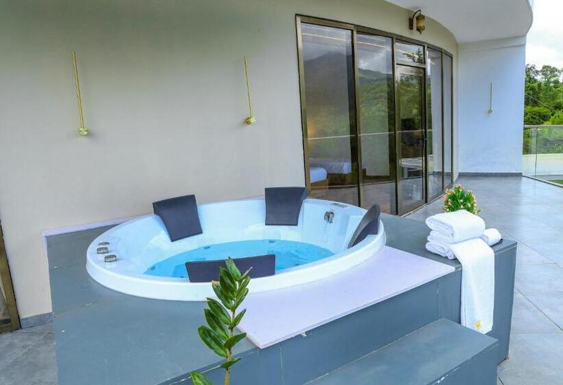 Люкс Вид на Горы, Sky Sierra Wayanad