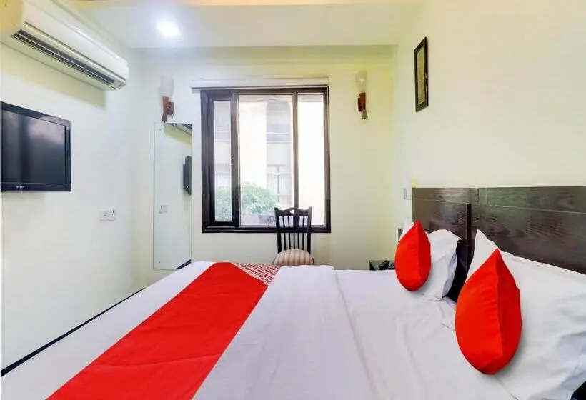 トリプルクラシックルーム, Oyo Flagship Hotel Rudra Palace