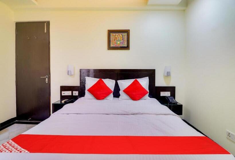 三人经典房间, Oyo Flagship Hotel Rudra Palace