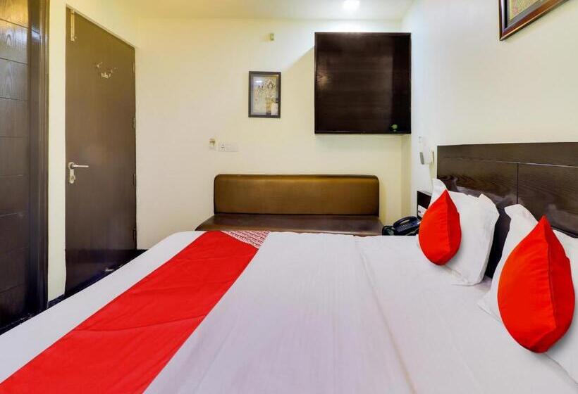 Трехместный Номер Классика, Oyo Flagship Hotel Rudra Palace