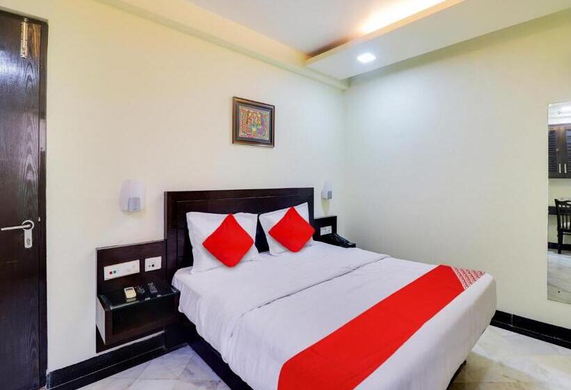 三人经典房间, Oyo Flagship Hotel Rudra Palace