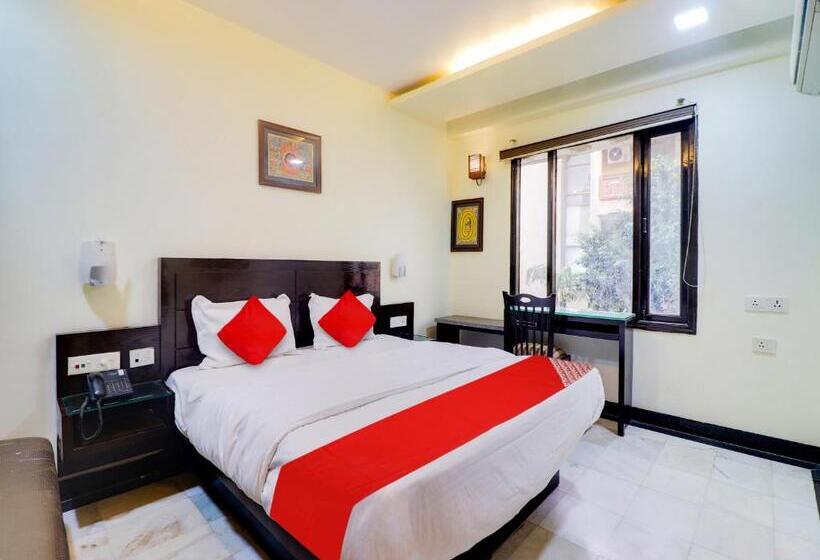 三人经典房间, Oyo Flagship Hotel Rudra Palace