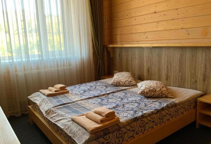 Номер Стандарт Трехместный, туристичний комплекс ворохта 365 Turistichesky Kompleks Vorokhta 365