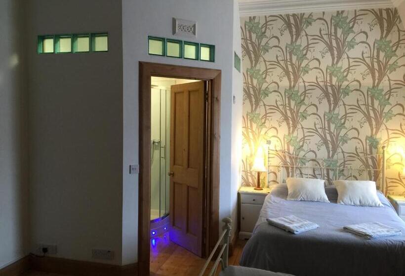 غرفة ديلوكس, Bank Guest House