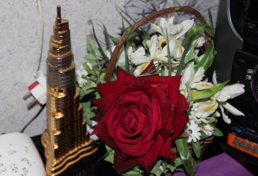 اتاق استاندارد, Corner Inn