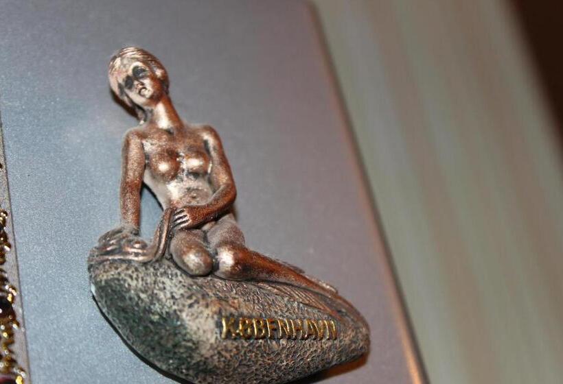 اتاق استاندارد با بالکن و چشمانداز دریا, Corner Inn