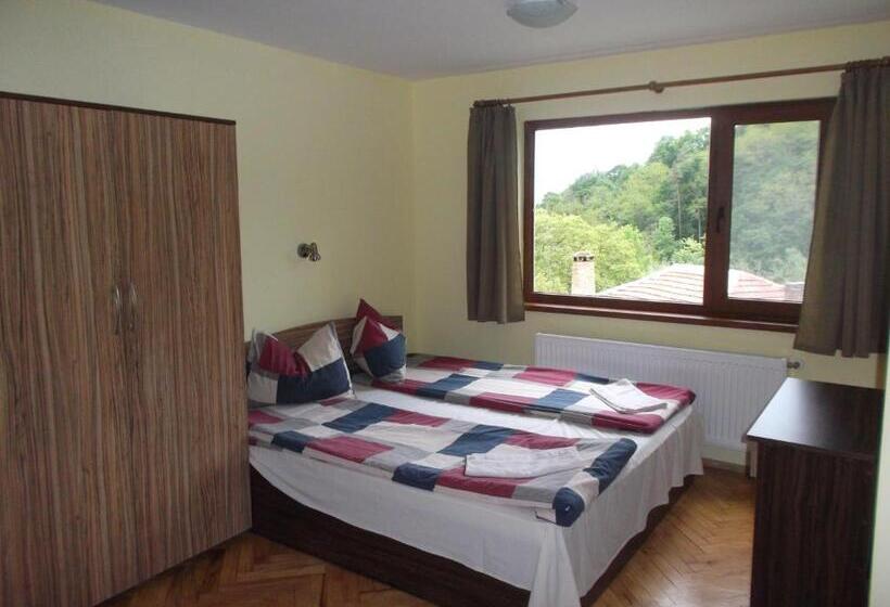 חדר סטנדרט לארבעה, Guest House Balkanski Kat