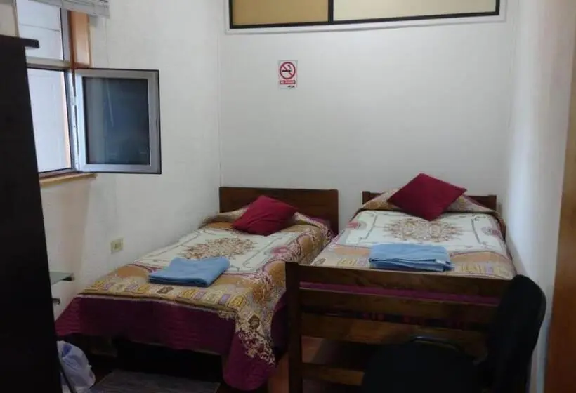 スタンダードルーム, Hostal Cotroneo