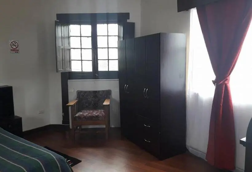 キングサイズベッドのスタンダードルーム, Hostal Cotroneo