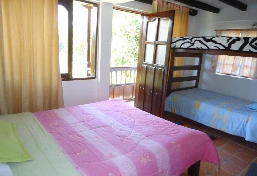 Четырехместный Номер Стандарт, Hostal Pachamama