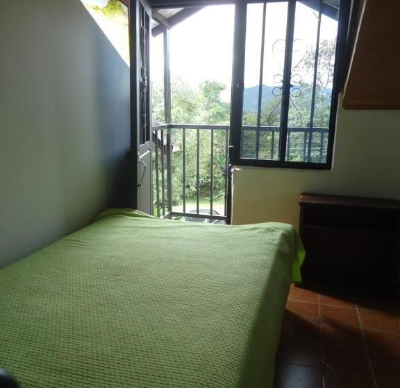 バルコニー付きスタンダードルーム, Hostal Pachamama