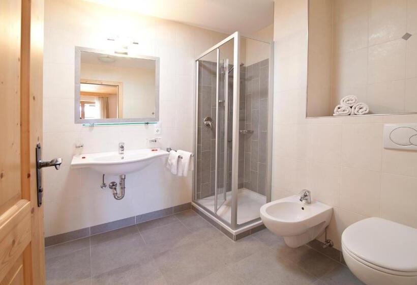 수피리어 룸, Lienharterhof