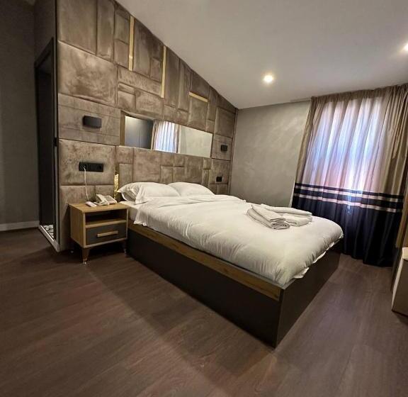 Номер Deluxe, Sosyete Butik Otel