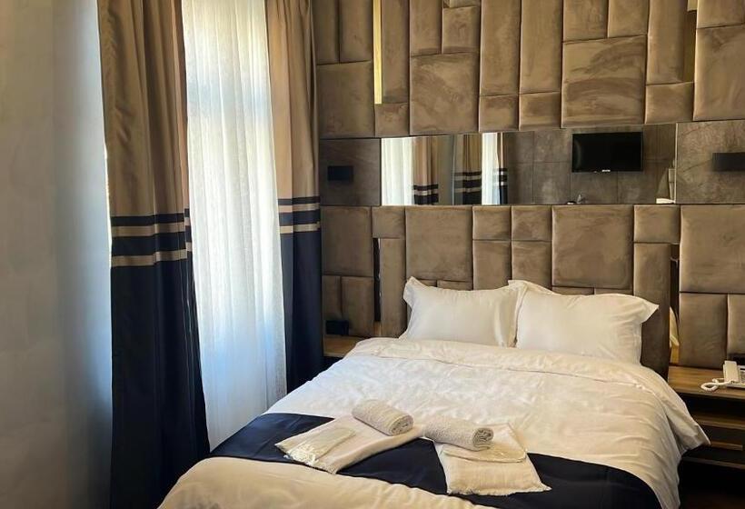 Номер Deluxe, Sosyete Butik Otel