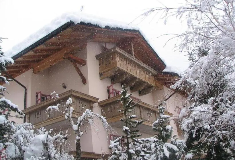 バルコニー付き１ベッドルームアパートメント, Villa Mirabell
