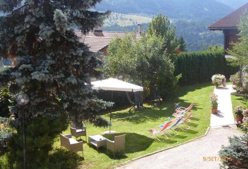 Апартаменты 1 Спальня с Балконом, Villa Mirabell