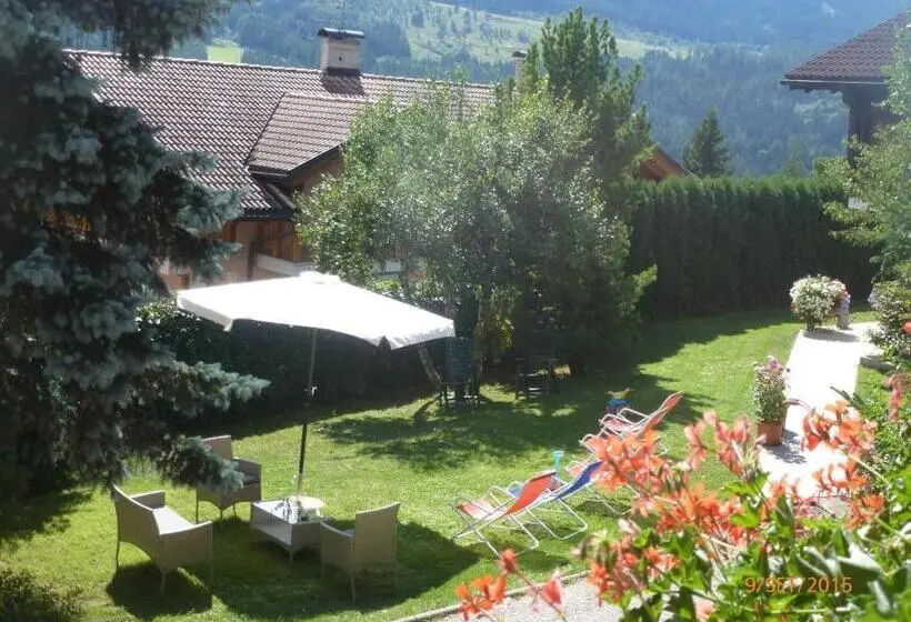 ３ベッドルームアパートメント, Villa Mirabell