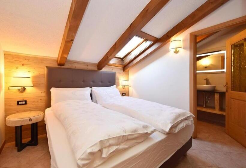 Апартаменты 3 Спальни, Villa Mirabell