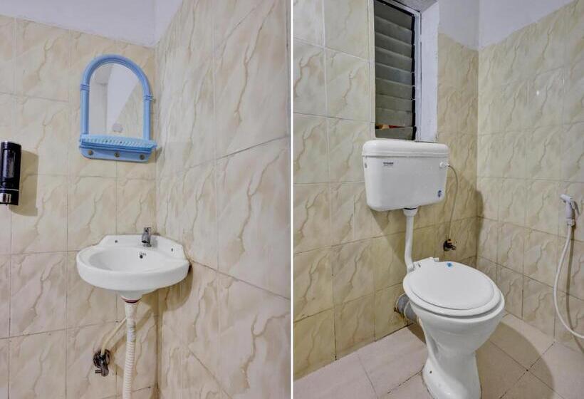 חדר קלאסי לשלושה, Oyo Flagship Larica Green Valley