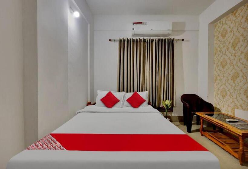 חדר קלאסי לשלושה, Oyo Flagship Larica Green Valley