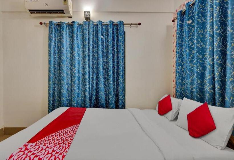 חדר קלאסי לשלושה, Oyo Flagship Larica Green Valley