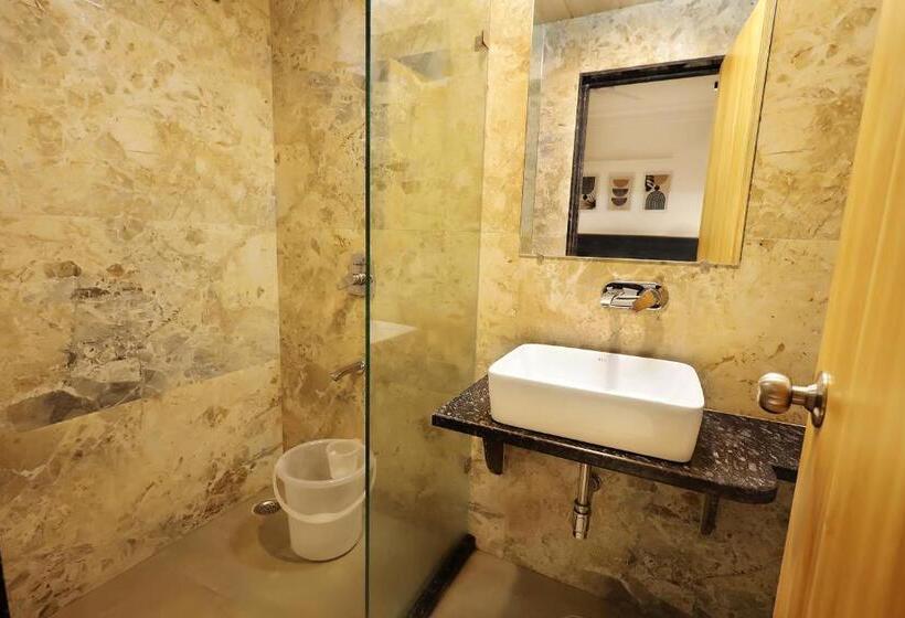 اتاق لوکس, Sparkle Inn