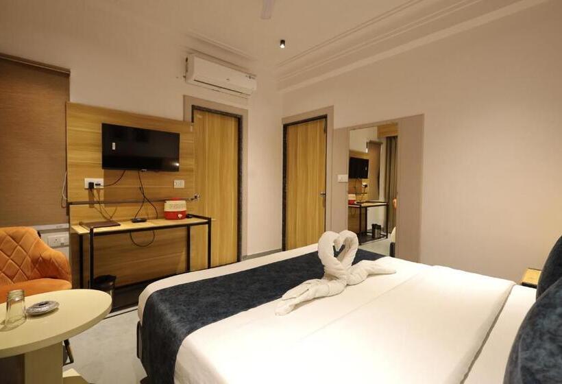 اتاق لوکس, Sparkle Inn