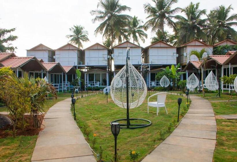 غرفة قياسية مطلّة علي الحديقة, Luxurious Beach Resort Agonda