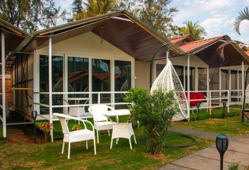 غرفة قياسية مطلّة علي الحديقة, Luxurious Beach Resort Agonda