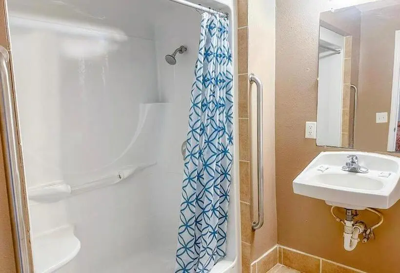 身障者適用スタンダードルーム, Sparta Seven Motel By Oyo Near Milledgeville