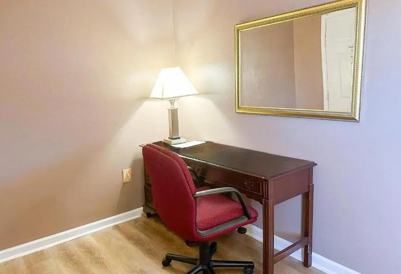 身障者適用スタンダードルーム, Sparta Seven Motel By Oyo Near Milledgeville
