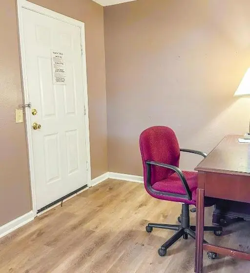 身障者適用スタンダードルーム, Sparta Seven Motel By Oyo Near Milledgeville