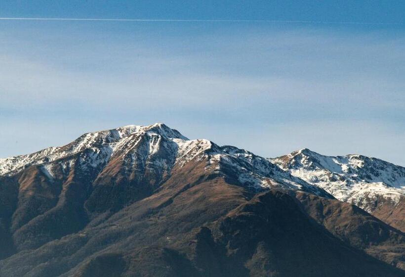 غرفة قياسية مطلّة علي البحيرة, R&b Al Lago