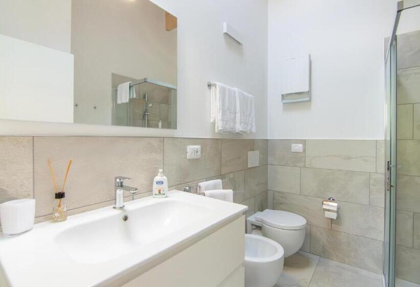 غرفة قياسية, R&b Al Lago