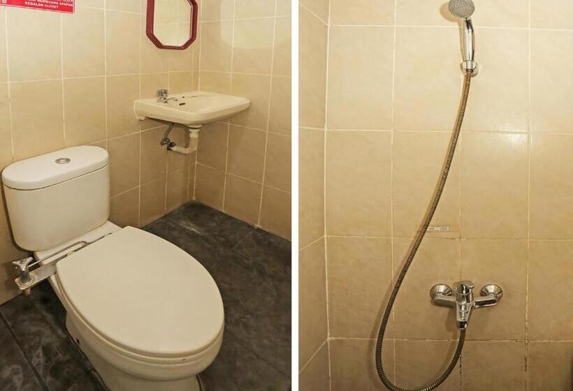 חדר דלוקס, Ciputat By Oyo