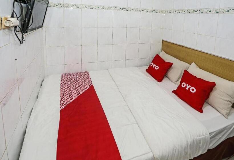 חדר דלוקס, Ciputat By Oyo