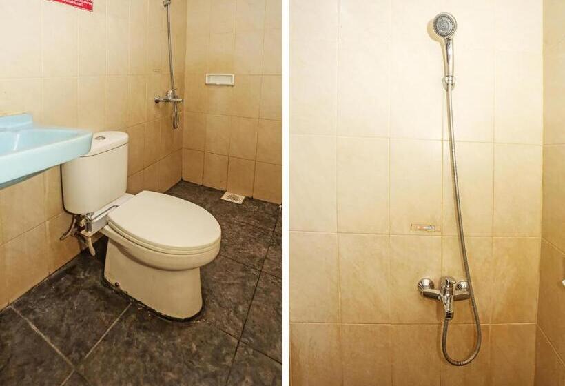 סוויטה דלוקס, Ciputat By Oyo