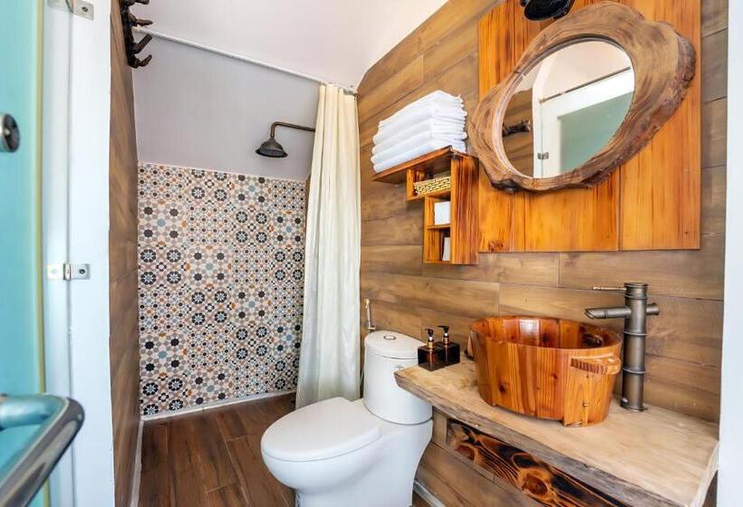 سوییت خانوادگی, La An Old Town