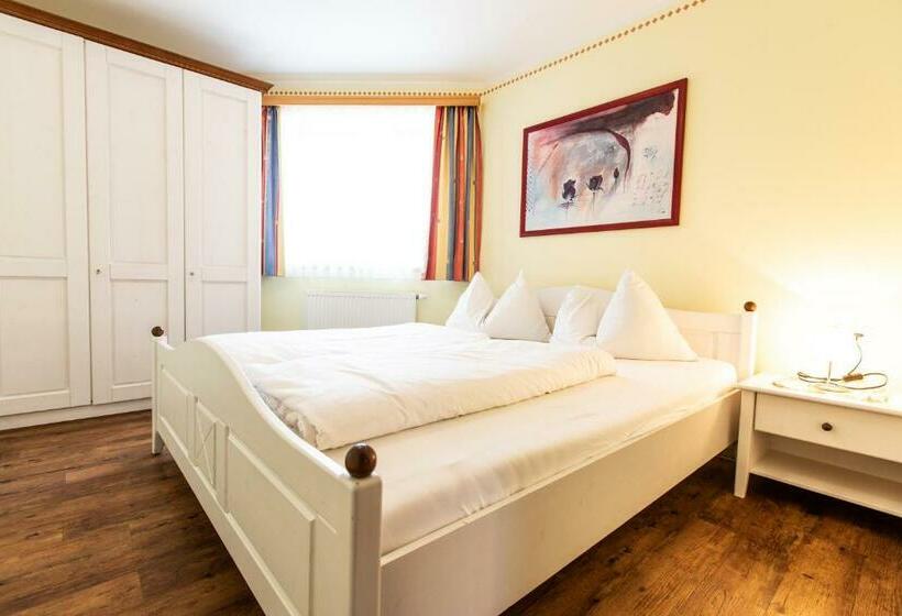 2 Bedrooms Apartment Mountain View, Biohotel Castello Königsleiten