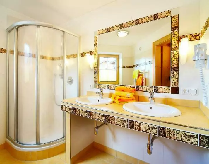 2 Bedrooms Apartment Mountain View, Biohotel Castello Königsleiten
